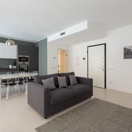 Porta Nuova Bright And Roomy Flat Milano Ngoại thất bức ảnh