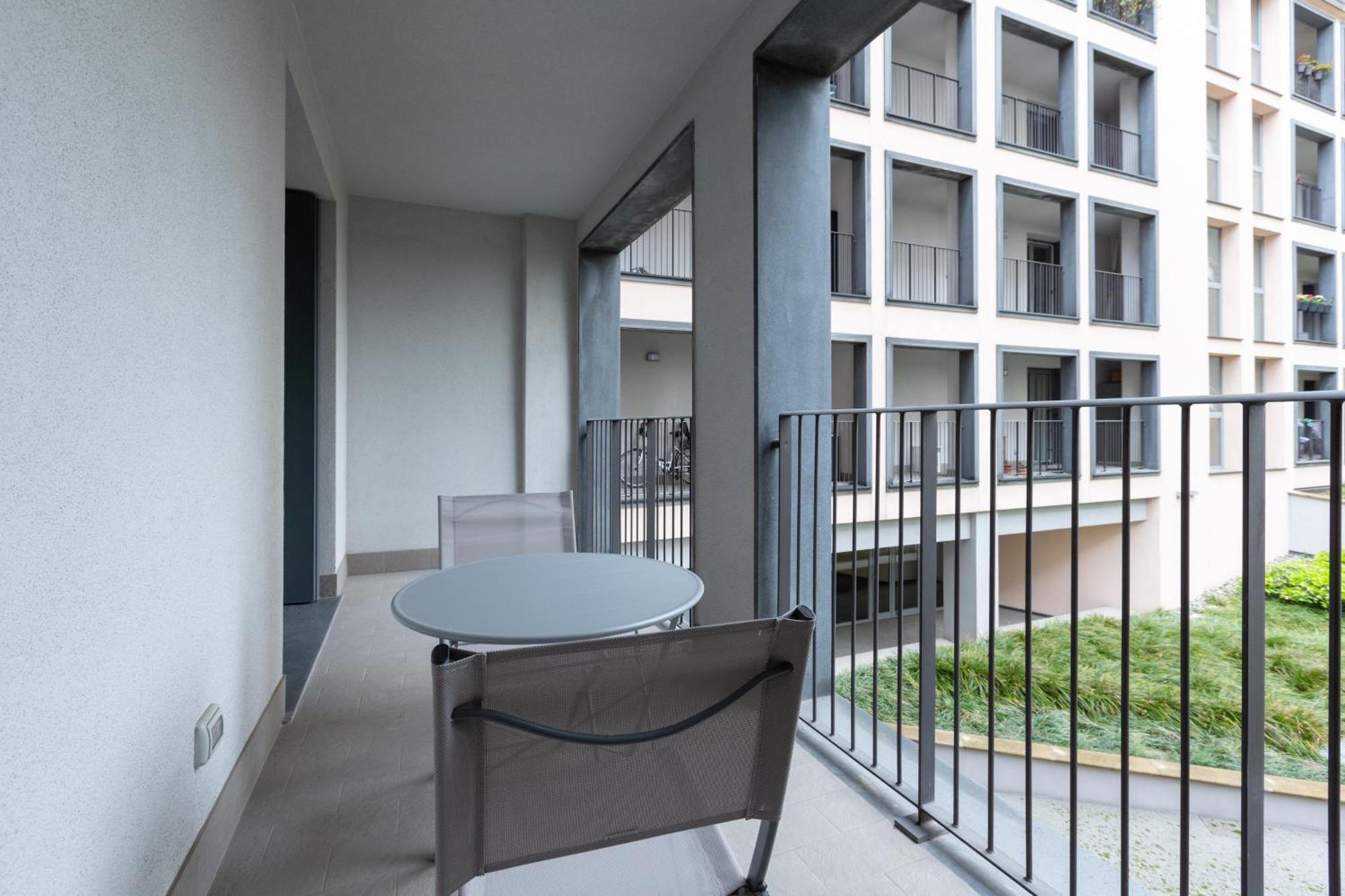 Porta Nuova Bright And Roomy Flat Milano Ngoại thất bức ảnh