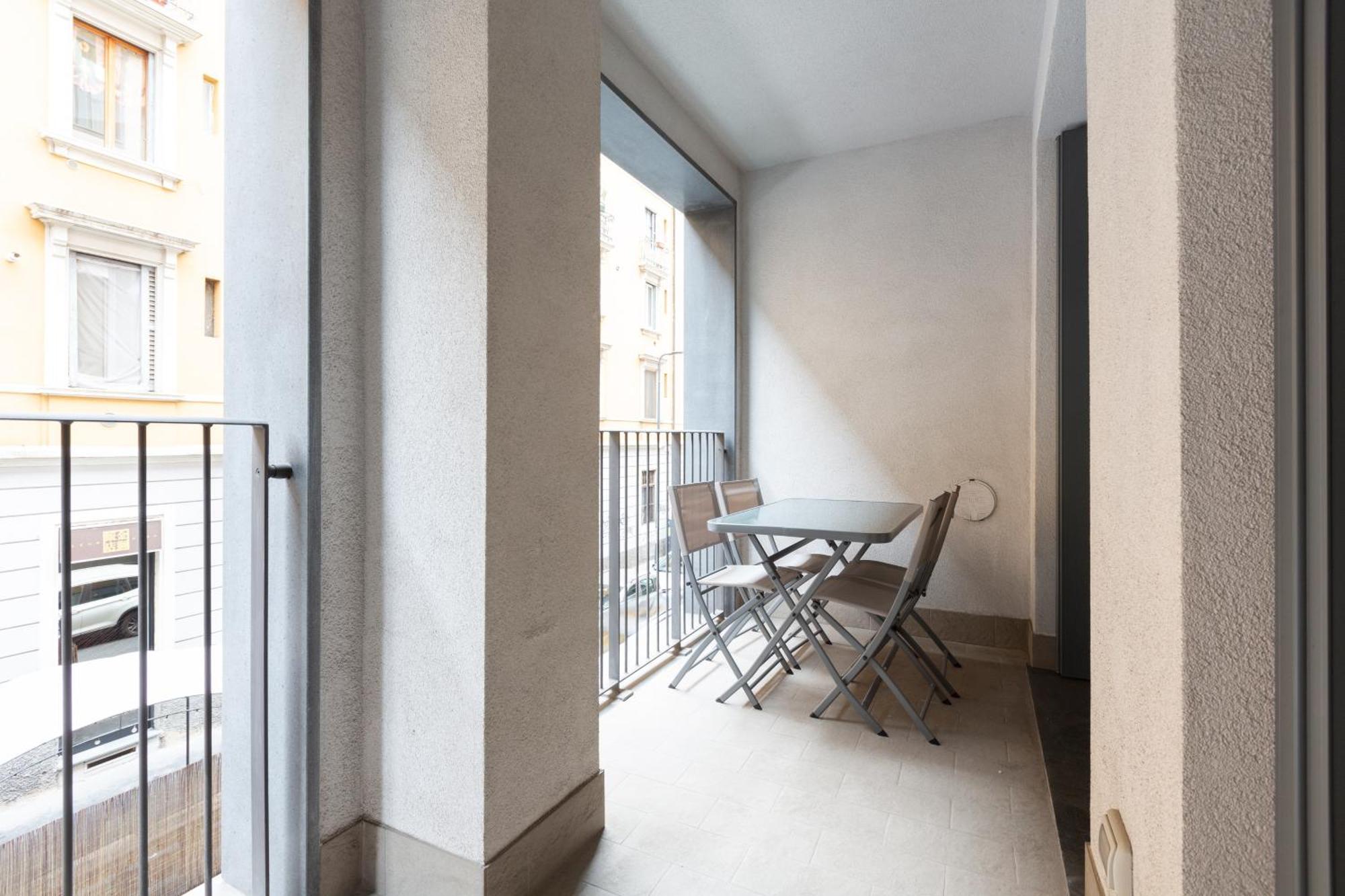 Porta Nuova Bright And Roomy Flat Milano Ngoại thất bức ảnh